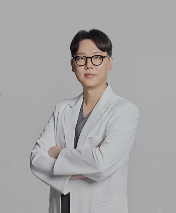 우미의원 윤종우 대표원장